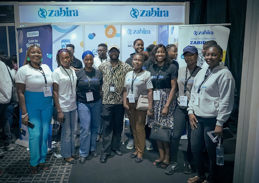 digital payment businesspeople